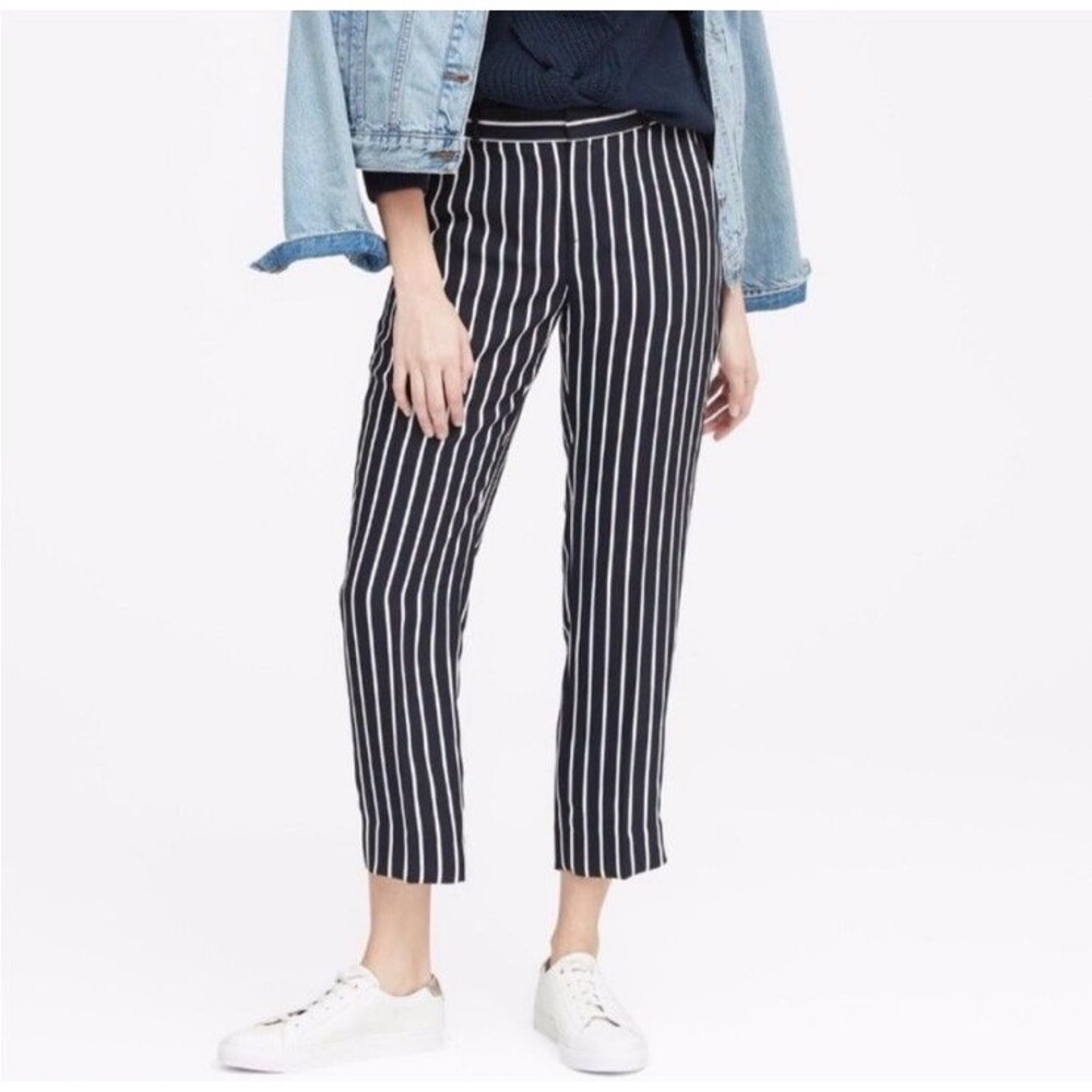 Banana Republic Assembly Striped Cropped Trousers Navy/White - Size 12